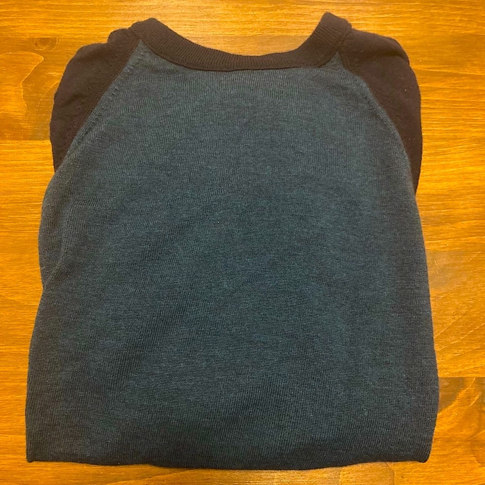 Banana Republic Men’s Two-Tone Blue Sweater Size S Small NWOT